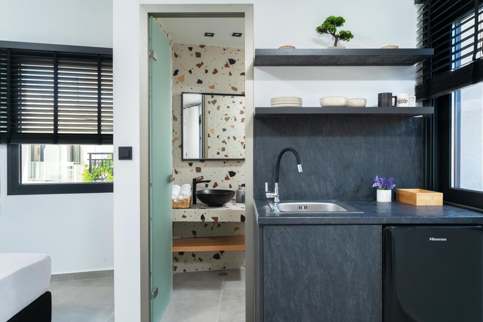 Parilion Suites Potos Dış mekan fotoğraf