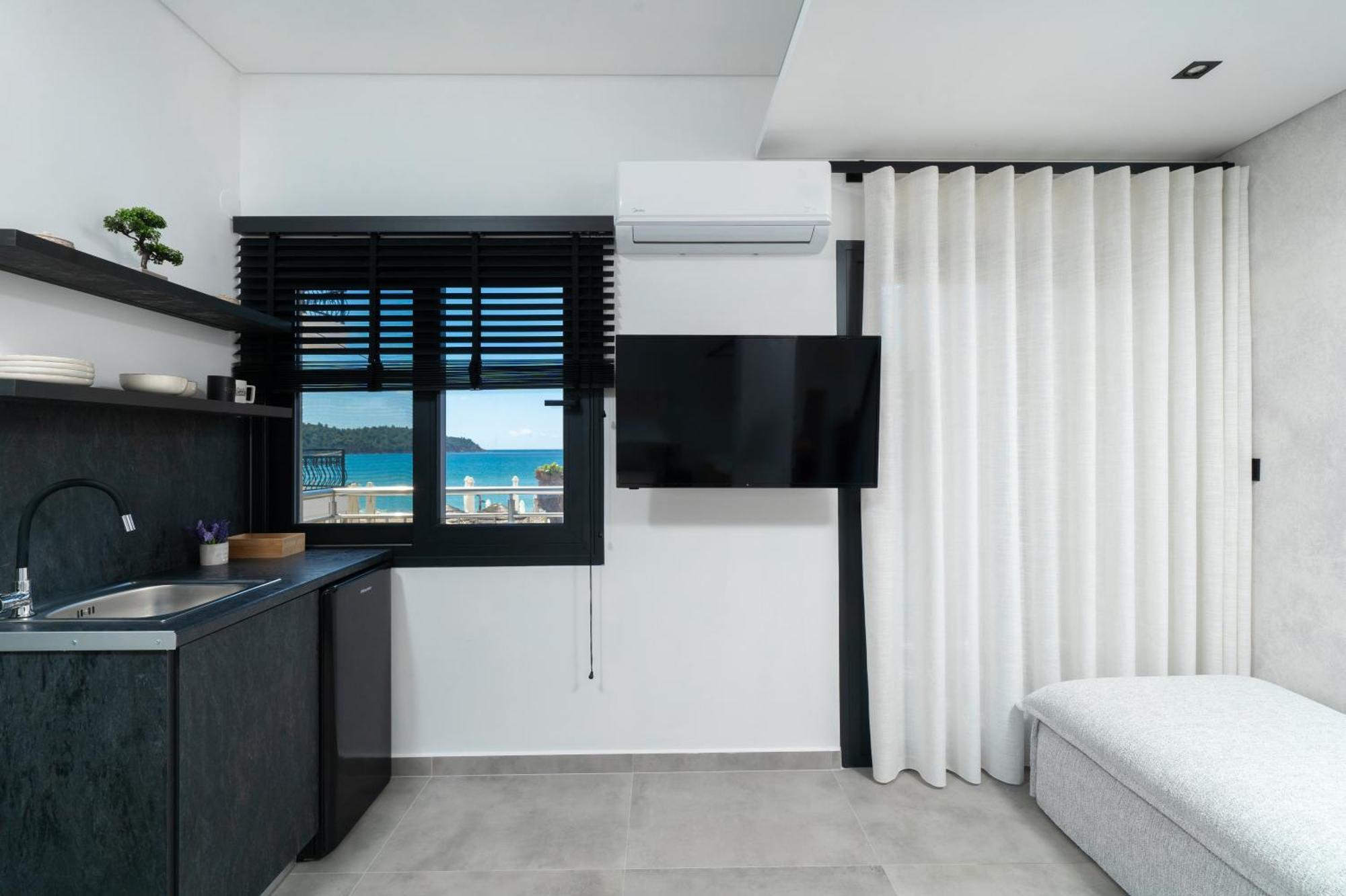 Parilion Suites Potos Dış mekan fotoğraf