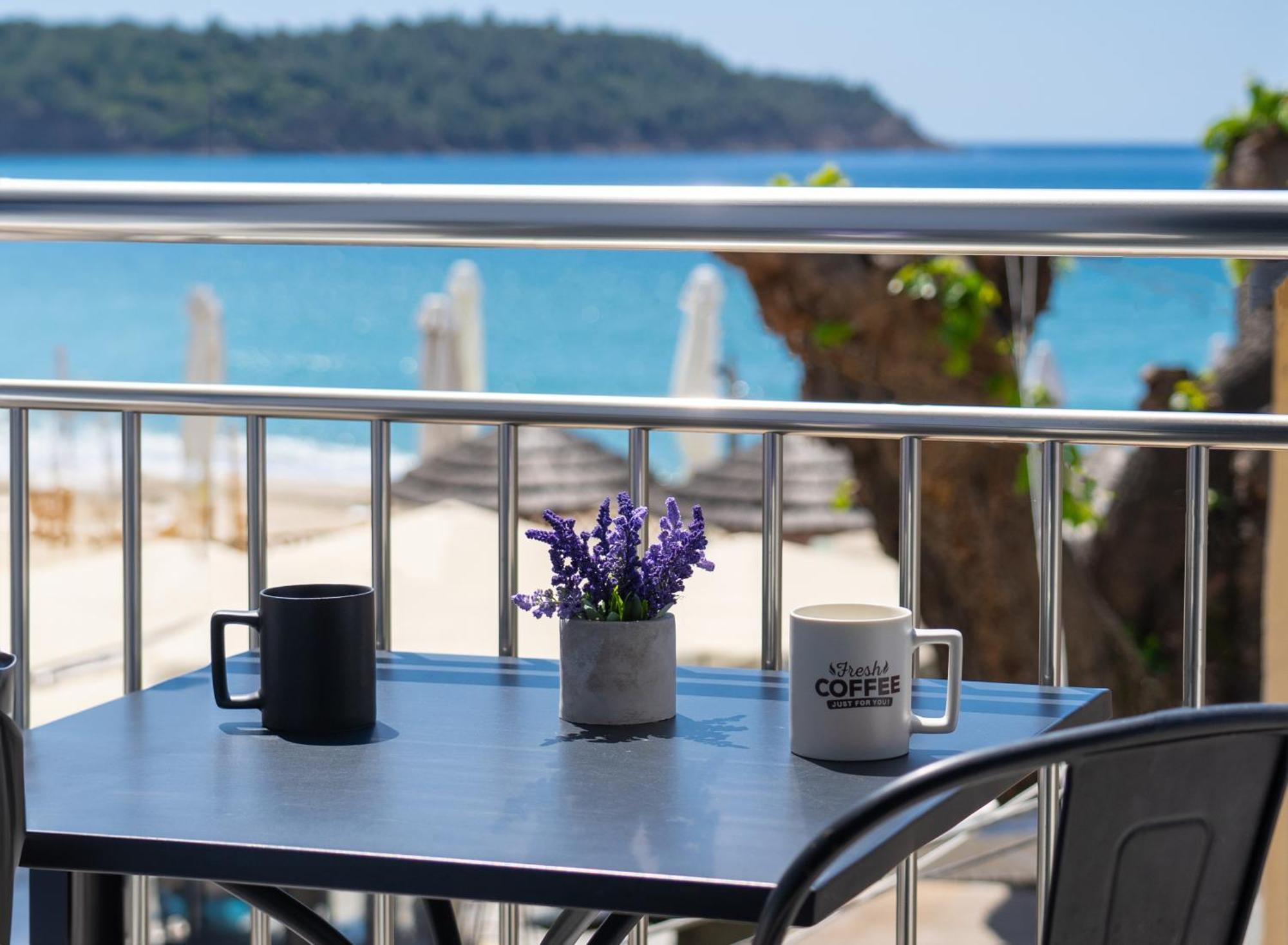 Parilion Suites Potos Dış mekan fotoğraf